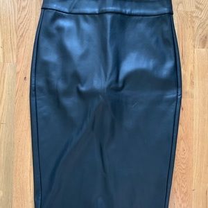 Universal standard skirt